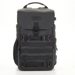 Tenba Description courte : Le sac à dos AXIS V2 LT 20L Noir allie légèreté et robustesse pour protéger votre équipement photo. A
