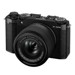 Fujifilm X-M5 noir + XC15-45mm