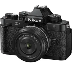 Nikon ZF NOIR + 28mmF/2 SE