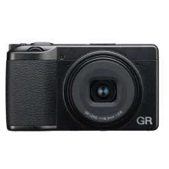 Ricoh GR III HDF - Appareil photo compact avec filtre de diffusion des hautes lumières intégré