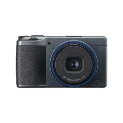 Ricoh GR IIIx "Urban Edition": Performances d'image exceptionnelles, design compact, idéal pour la photographie de rue et de por