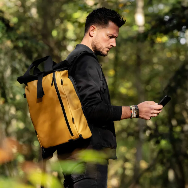 WANDRD THE PRVKE Lite 11-Liter Dallol Yellow
