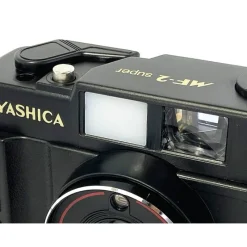 Yashica MF-2 Super : Appareil Photo Automatique Compact pour Capturer la Magie du Moment